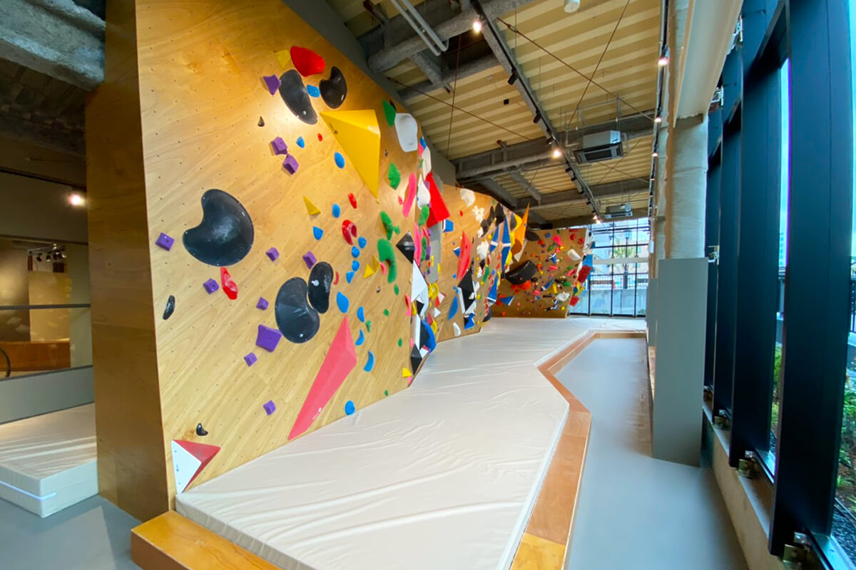 ジムメインウォール